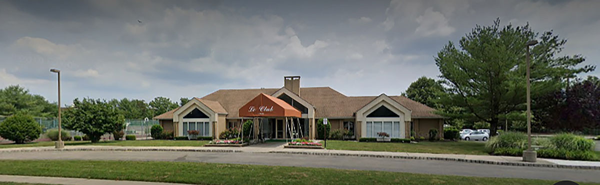 WELCOME TO THE PAVILLION Logo